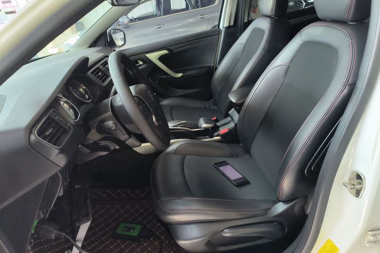 雪铁龙C3-XR 2015款 1.6L 自动先锋型中控内饰19