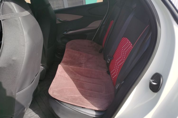 比亚迪 海豚 2025款 420km 活力版中控内饰21