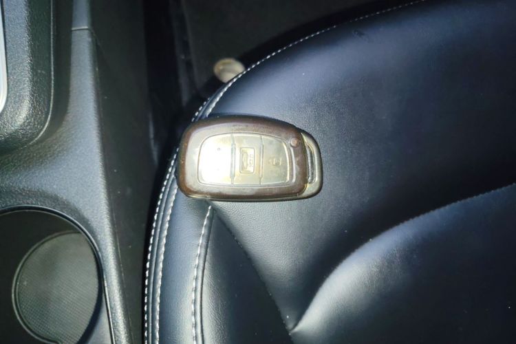 现代 领动 2016款 1.6L 自动智炫·精英型中控内饰7001