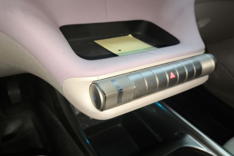 比亚迪 海豚 2023款 420km 时尚版局部细节18