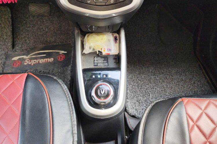 长安 奔奔 2015款 1.4L IMT尊贵型 国IV中控内饰18