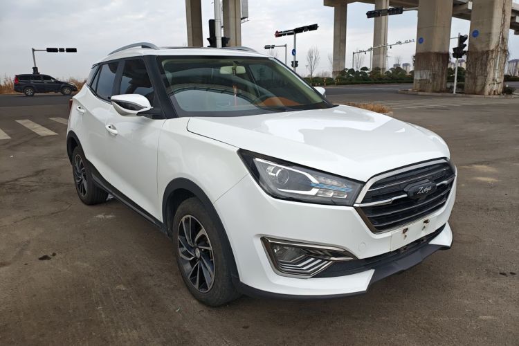 众泰T300 2017款 1.5T CVT尊享型车身外观3