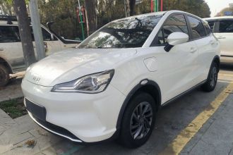 哪吒汽车 哪吒V 2022款 潮 300 Lite 磷酸铁锂