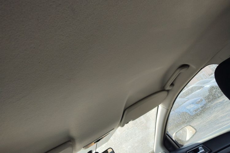 福特 福克斯 2013款 两厢经典 1.8L 手动基本型中控内饰22