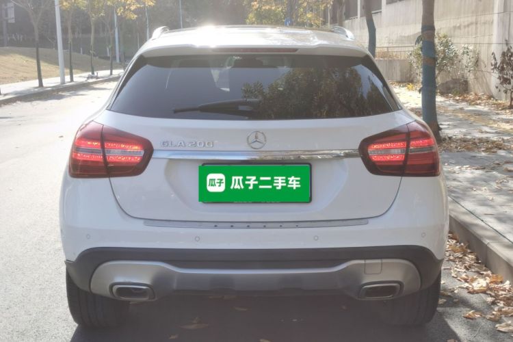 奔驰GLA 2018款 GLA 200 时尚型车身外观6