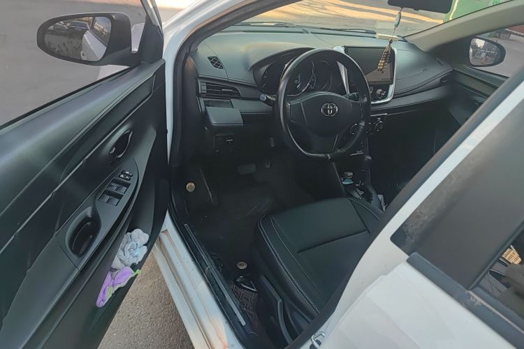 丰田 YARiS L 致炫 2019款 1.5E CVT魅动版 国VI中控内饰20