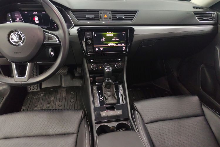 斯柯达 速派 2018款 TSI330 DSG舒适版 国VI中控内饰18