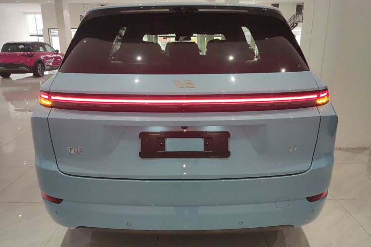 理想汽车 理想L7 2024款 Ultra车身外观6