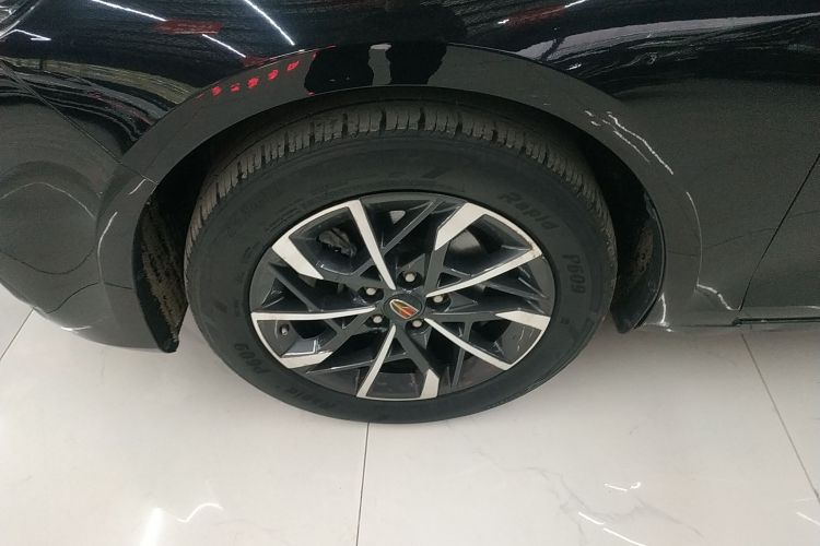 红旗H5 2020款 1.5T DCT旗韵版车身外观6002