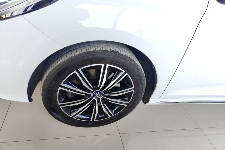 比亚迪 宋MAX新能源 2019款 DM 1.5T 智联致耀型 6座 国VI车身外观6007