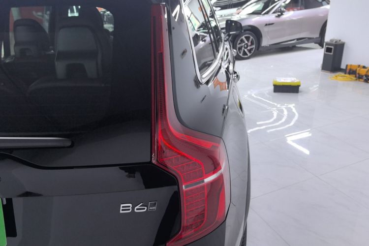沃尔沃XC90 2023款 B6 智雅豪华版 7座车身外观6007