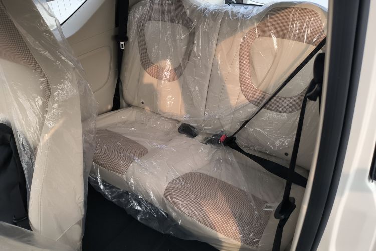 五菱汽车 宏光MINIEV 2024款 第三代 215km 青春版中控内饰21