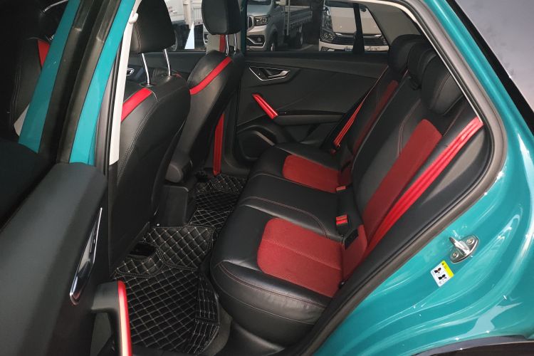 奥迪Q2L 2018款 35 TFSI 时尚动感型 国V中控内饰7004