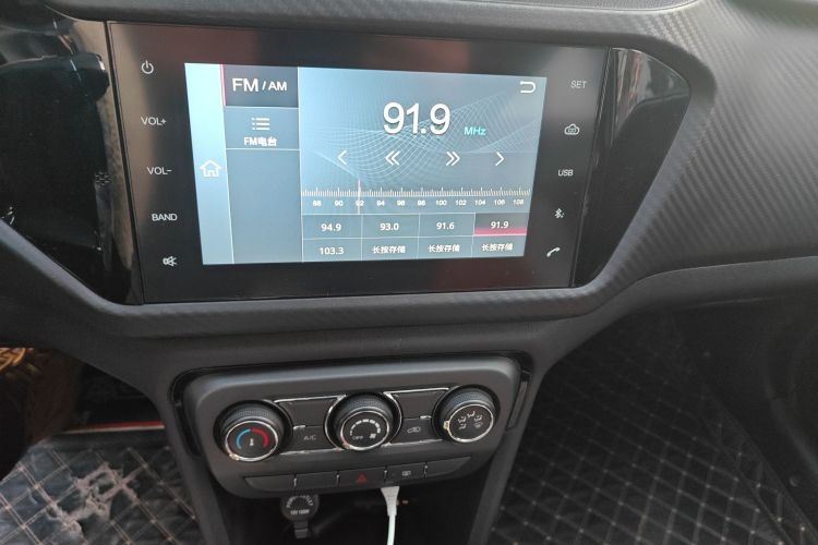 奇瑞 瑞虎3X 2020款 质享版 1.5L CVT尊贵版中控内饰16