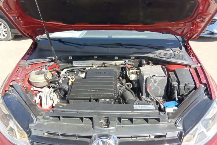 大众 高尔夫 2015款 1.6L 自动舒适型机舱底盘24