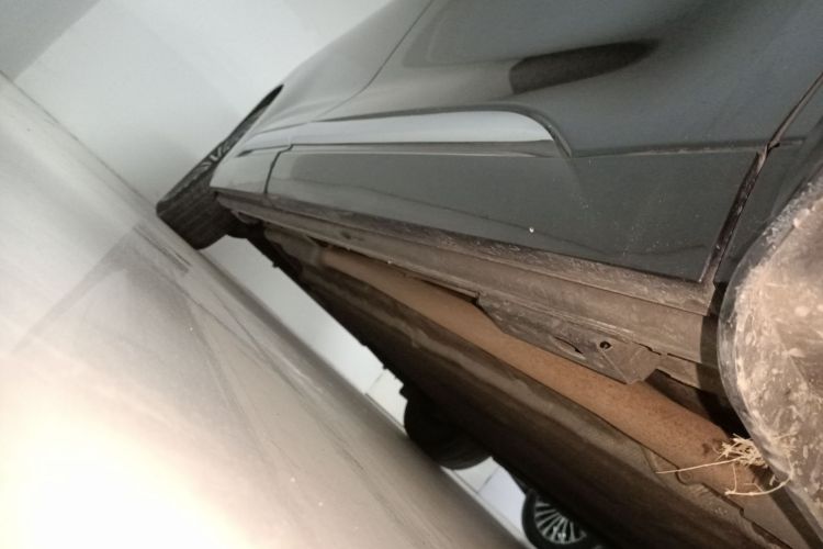 腾势D9 2022款 DM-i 970 四驱旗舰型局部细节9001