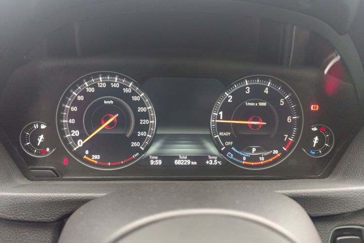 宝马3系GT 2020款 320i M运动套装中控内饰14