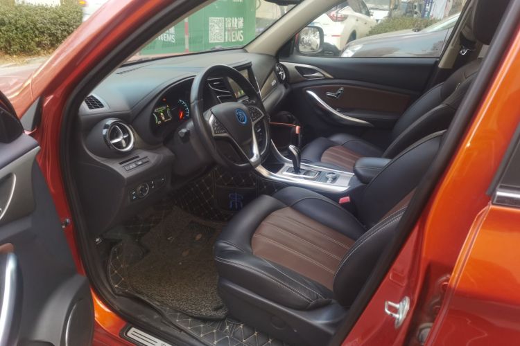 比亚迪 宋新能源 2017款 宋EV300 尊贵型局部细节19