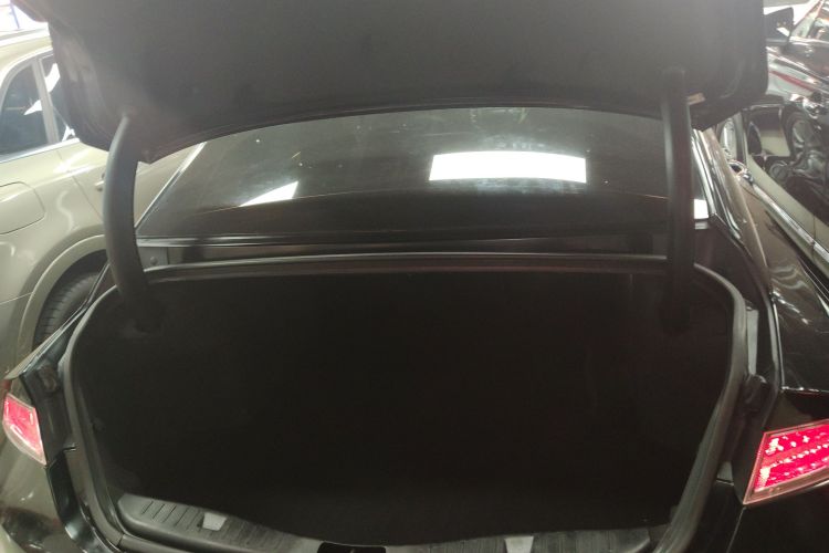 林肯MKZ  2.0T 尊悦版 国VI机舱底盘23