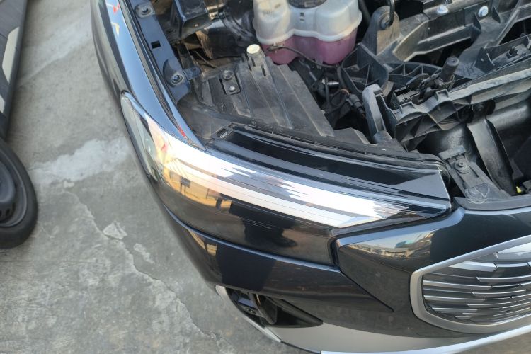 奥迪Q4 e-tron 2023款 40 e-tron 创境版车身外观8