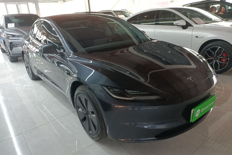 特斯拉 Model 3 2023款 后轮驱动版车身外观3