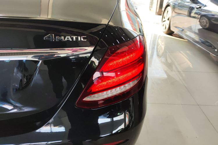 奔驰E级 2020款 E 300 L 时尚型车身外观6006