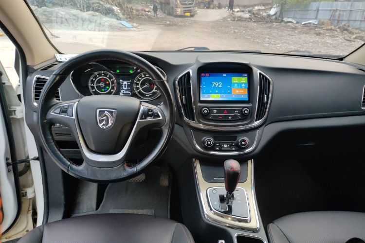 宝骏560 2016款 1.8L iAMT豪华型中控内饰12