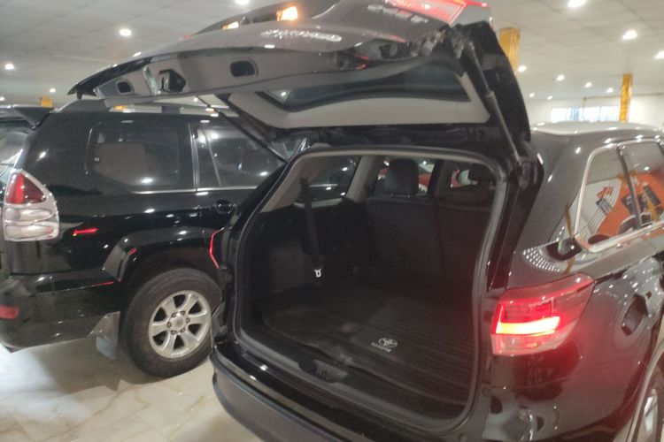 丰田 汉兰达 2021款 2.0T 四驱豪华版 7座局部细节23