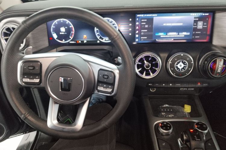 坦克300 2024款 2.0T 征服者中控内饰7002