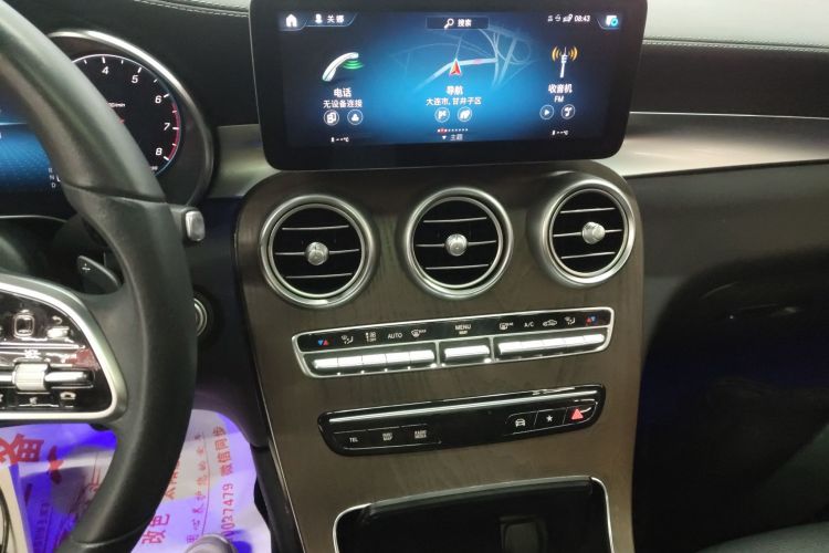 奔驰GLC 2022款 改款 GLC 260 L 4MATIC 豪华型中控内饰16