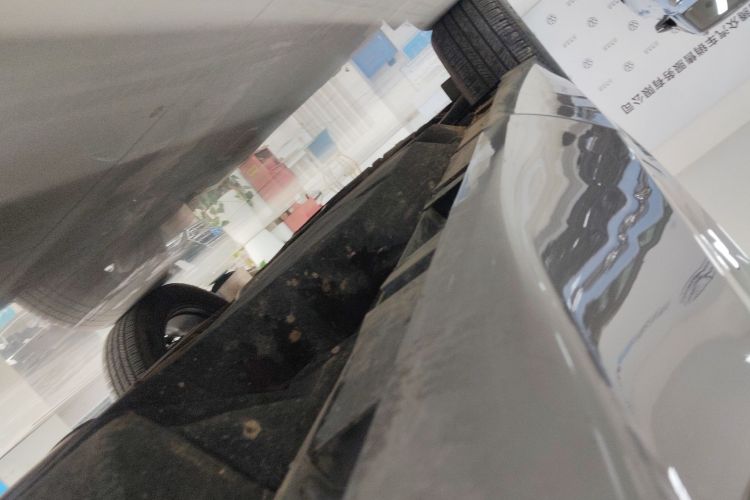 福特 2023款 锐界L 2.0T EcoBoost 四驱七座至尊型局部细节9002