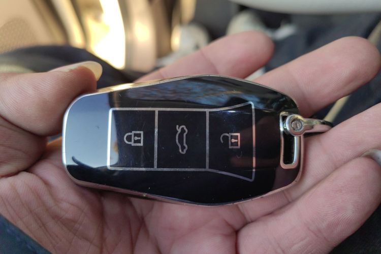 江淮钇为 钇为3 2023款 405km Pro中控内饰11