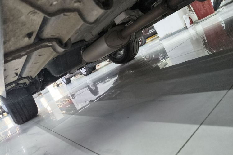 捷途旅行者 2024款 2.0T 四驱穿越PRO娱乐版局部细节9001