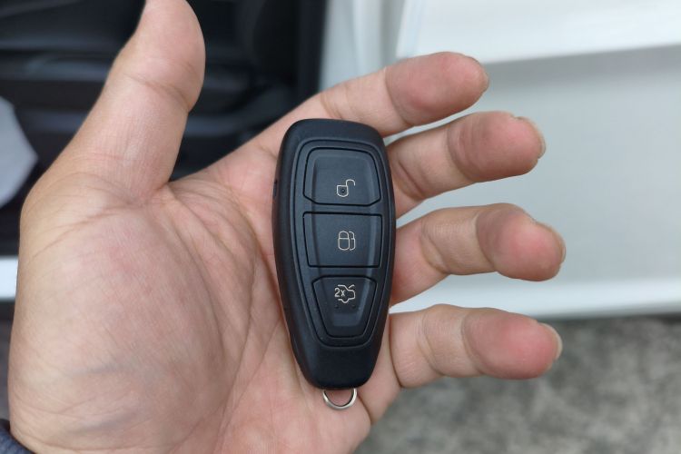 福特 翼虎 2015款 2.0L GTDi 四驱运动型中控内饰7001