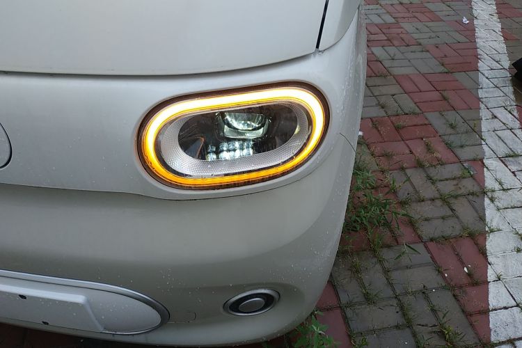 五菱汽车 宏光MINIEV 2024款 第三代 215km 青春版车身外观36