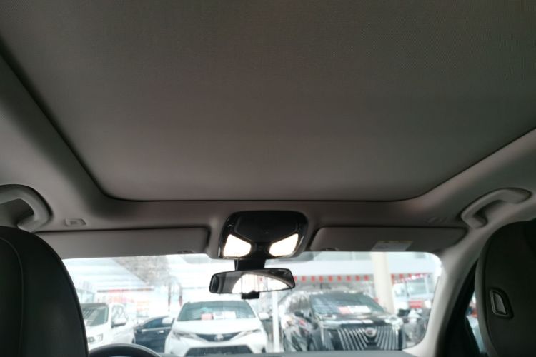 宝马3系 2021款 320Li M运动套装中控内饰22