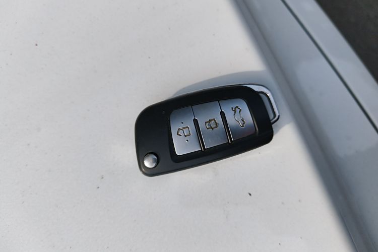 吉利汽车 远景 2018款 1.5L 手动幸福版中控内饰11