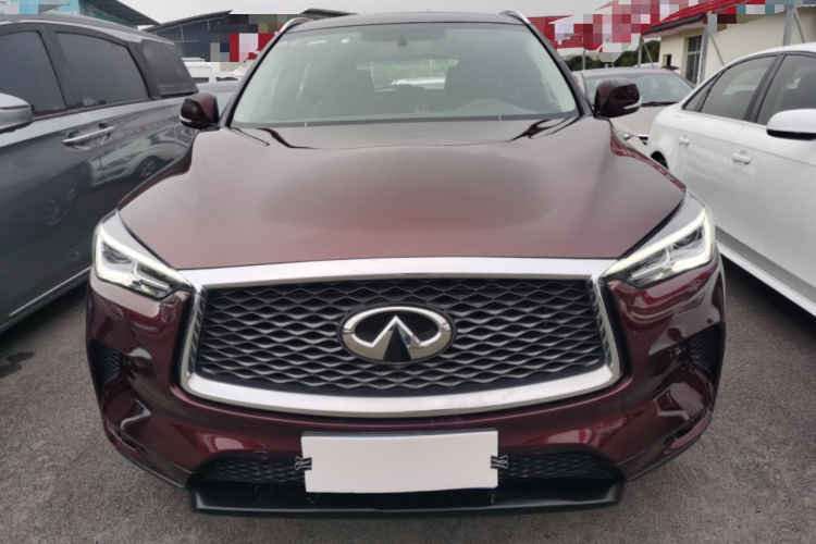 英菲尼迪QX50 2020款 改款 2.0T 两驱时尚版车身外观2