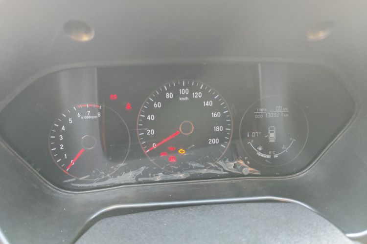 北汽幻速S3 2016款 S3L 1.5L 手动尊享型中控内饰14