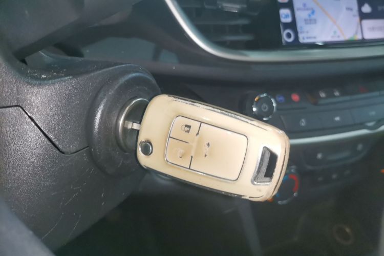 别克 英朗 2021款 1.3T 自动轻混动精英型中控内饰11