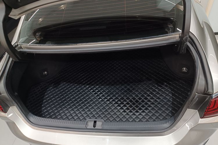 雷克萨斯ES 2022款 300h 卓越版局部细节23