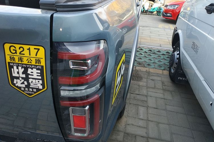 长城 炮 2021款 2.0T乘用全球版自动汽油四驱尊享型标箱拖挂版GW4C20B车身外观6006