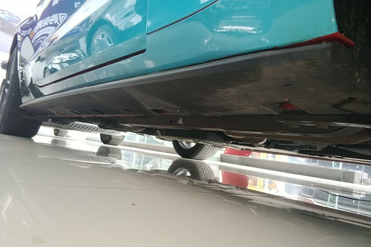 福特Mustang（平行进口） 机舱底盘29