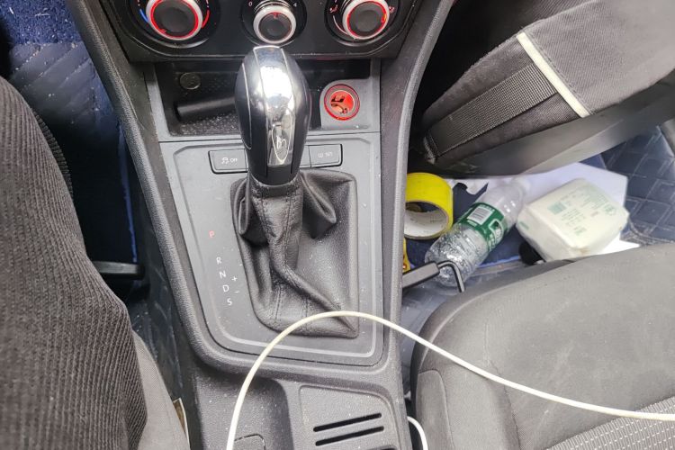 大众 朗逸 2017款 1.6L 自动风尚版中控内饰18