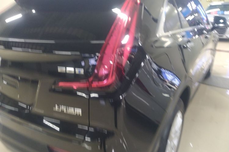 凯迪拉克XT4 2022款 28T 两驱风尚型车身外观6006