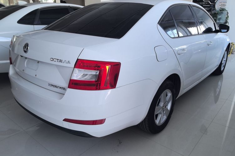 斯柯达 明锐 2017款 经典款 1.6L 自动标准版车身外观7