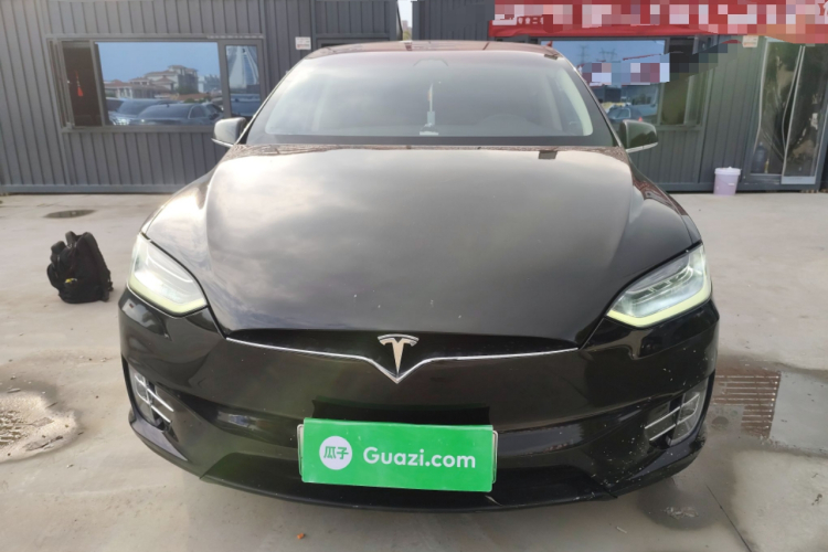 特斯拉 2016款 Model X 75D车身外观2