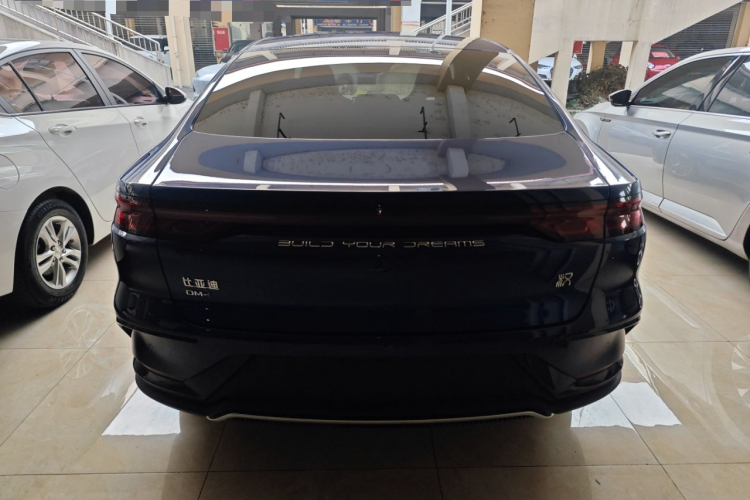 比亚迪 汉 2023款 DM-i 冠军版 121KM 尊享型车身外观6