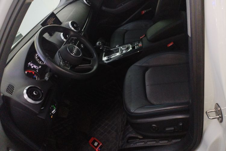 奥迪A3 2019款 Limousine 35 TFSI 时尚型 国V局部细节19