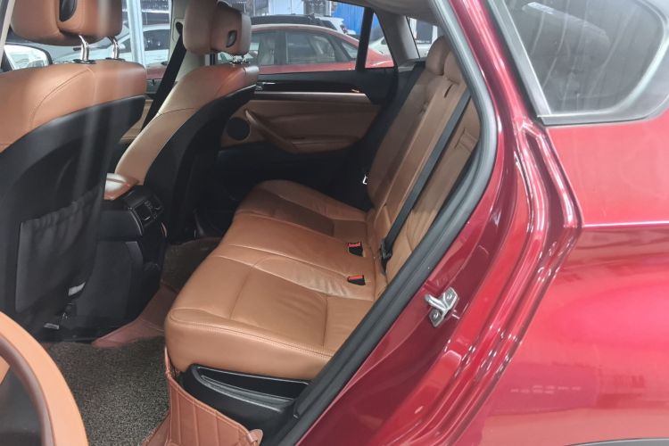 宝马X6 2013款 xDrive35i中控内饰21